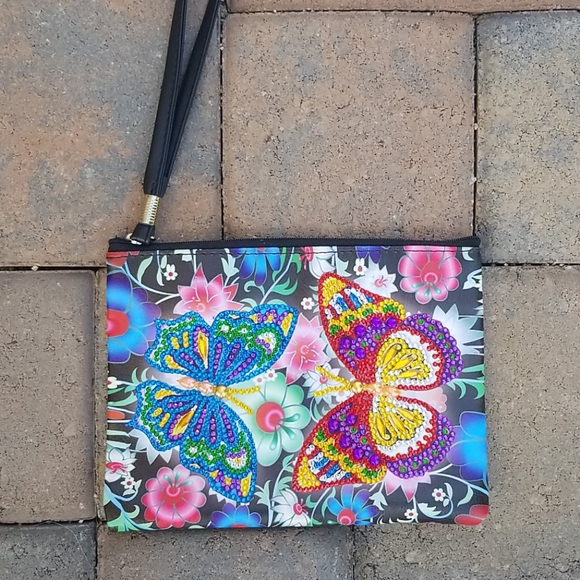 Handbags - Jeweled Butterflies Wristlet nwot